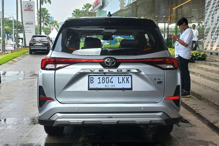 Suzuki Ertiga Hybrid, Teknologi Hybrid, MPV keluarga, Toyota Veloz Hybrid, Persaingan Mobil Hybrid Keluarga: Toyota Veloz Vs Suzuki Ertiga