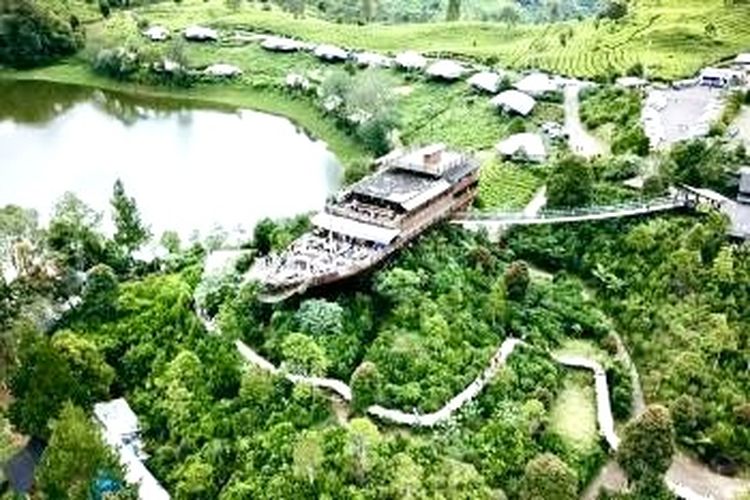 tahun baru, Bandung, Libur Akhir Tahun di Bandung, Ini Pilihan Wisata Selain di Kota, 1. Kawah Rengganis: Adrenalin di Jembatan Gantung Terpanjang, 2. Ranca Upas: "Sunrise" Pertama dan Berkemah Bersama Rusa, 3. Situ Patenggang: Romantisme di Atas Kapal Pinisi, 4. Offroad Cikole: Petualangan Menembus Hutan Lembang, 5. Orchid Forest Cikole: Malam Tahun Baru Bernuansa "Edu-Tourism"   Sebagai salah satu taman konservasi anggrek terbesar di Indonesia, tempat ini bertransformasi menjadi area yang sangat cantik dengan lampu-lampu estetik saat malam hari  Orchid Forest Cikole menawarkan konsep wisata modern yang memadukan keindahan alam dengan edukasi.