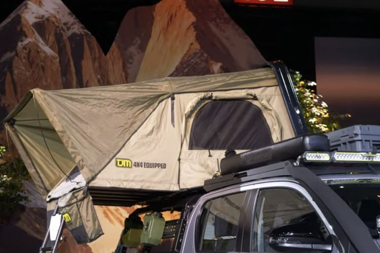 Toyota Hilux, modifikasi overlanding, suspensi upgrade, tenda atap, Toyota Hilux Terbaru: Modifikasi Menarik untuk Pecinta Off-Road
