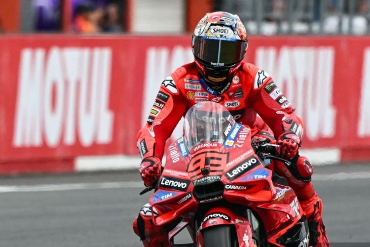 Marc Marquez, motor listrik, stok BBM, mobil matik, Populer Otomotif, artikel terpopuler, pajak tahunan, VinFast, Mitsubishi Destinator, Vento S, VinFast Vento S, Marquez Batal Liburan di Lombok