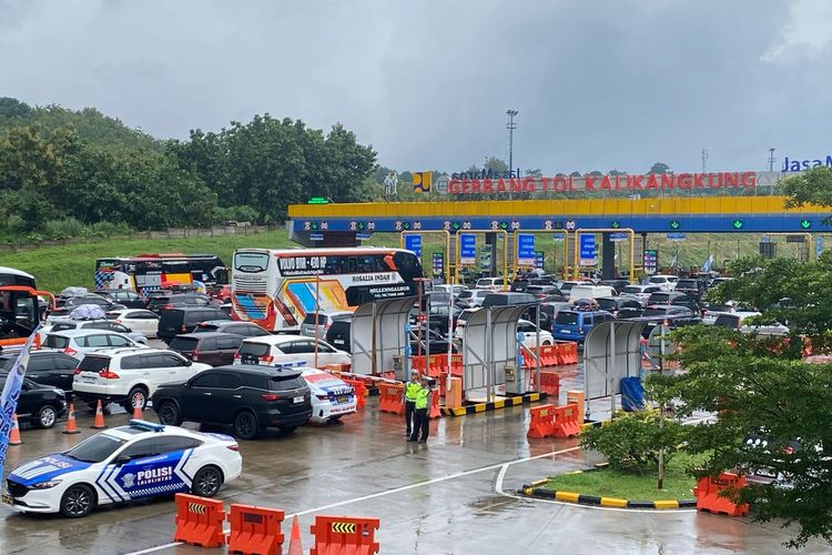 lalu lintas, contraflow, one way, Nataru, rekayasa lalu lintas, Jagorawi, Lalu Lintas, Jakarta-Cikampek, Lokasi dan Jadwal Contraflow di Tol Saat Libur Akhir Tahun