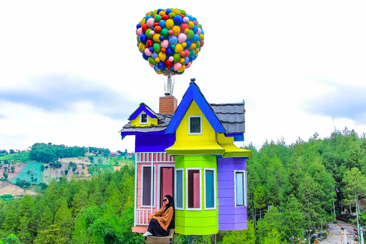 wisata Bandung, wisata bandung, tempat wisata di Bandung, Tempat Wisata Bandung, 10 Tempat Wisata Bandung dengan Nuansa Alam, Pas untuk Libur Panjang, 1. Orchid Forest Lembang, 2. Zona 235 Cikole, 3. Grafika Cikole, 4. Dago Dreampark, 5. Happy Farm Ciwidey, 6. Ranca Upas Ciwidey, 7. Perkebunan Teh Rancabali, 8. Ecopark Curug Tilu, 9. Kawah Putih Ciwidey, 10. Wayang Windu Panenjoan