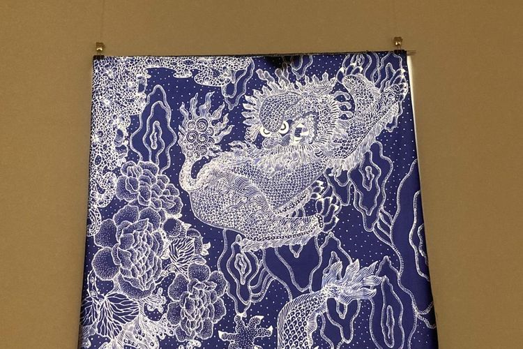 Dave Tjoa, Dedikasi Dave Tjoa Lestarikan Batik Peranakan Lewat Kain 8 Meter