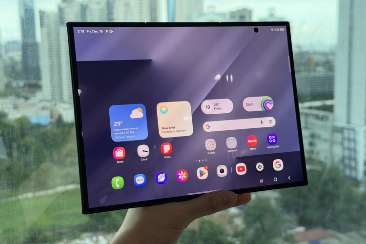 Samsung, Galaxy Z TriFold, Penjualan HP Lipat Tiga Galaxy Z TriFold Dikabarkan Disetop Samsung