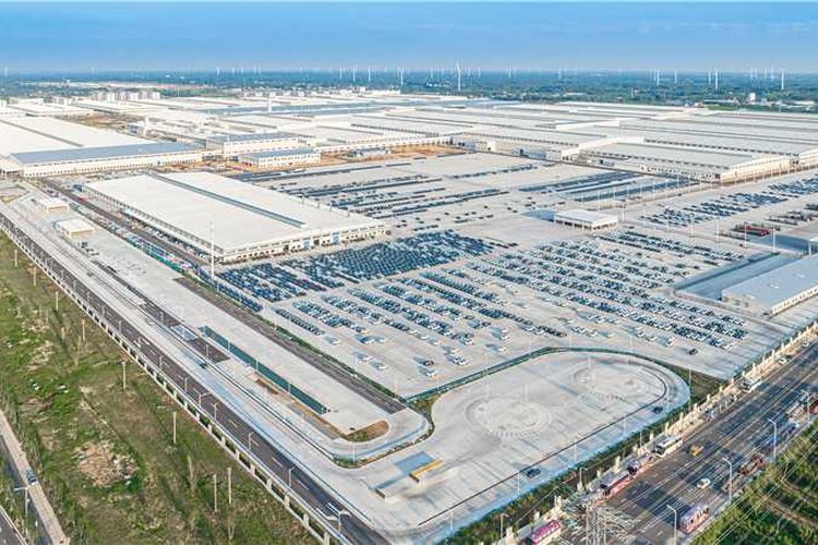kendaraan listrik, Pabrik BYD Zhengzhou Jadi Penopang Strategi Global Perusahaan