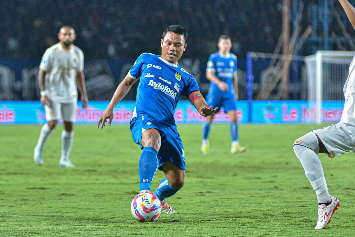 Persib, Timnas Indonesia, Dedi Kusnandar, Persib Bandung, Dimas Drajad, Bojan Hodak, Thom Haye, TenggatTransfer, Sinyal Persib Lepas Dedi Kusnandar ke Malut United