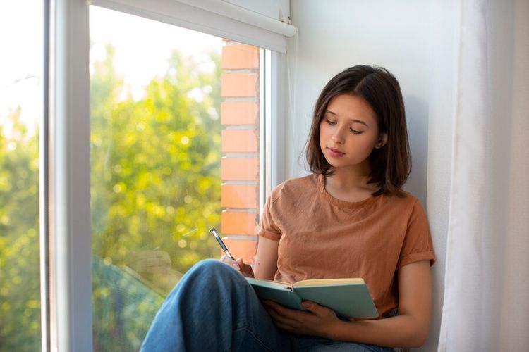 introvert, kepribadian sangat sensitif, orang yang sangat sensitif, Ciri Orang dengan Kepribadian Sangat Sensitif