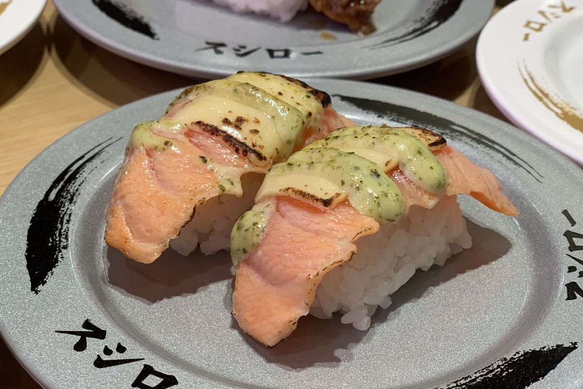 Makan Sushi Pakai Tangan atau Sumpit? Ini Kata Chef Asli Jepang
