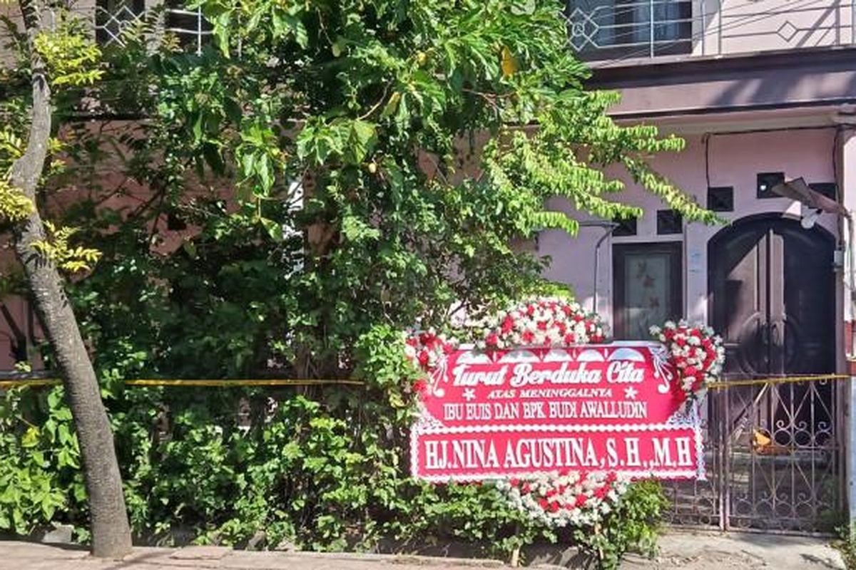 jawa barat, Indramayu, pembunuhan di indramayu, pembunuhan indramayu, satu keluarga terkubur di Indramayu, Misteri 5 Jenazah Satu Keluarga Terkubur di Indramayu, Polisi Duga Pembunuhan Sadis, Satu Keluarga Jadi Korban, Penampakan Rumah Korban, Kesaksian Tetangga, Polisi Dalami Kasus Satu Keluarga Tewas Terkubur