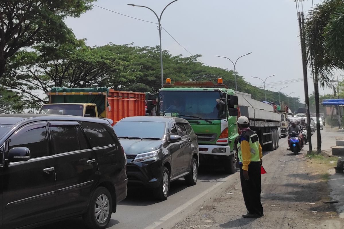 zipper merge, jalan, Teknik yang Benar Agar Zipper Merge Berhasil Urai Macet