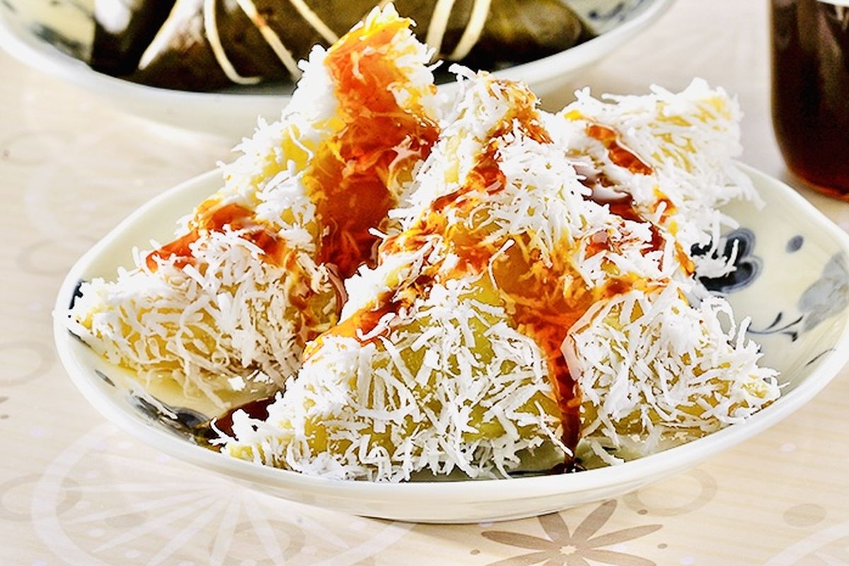 jualan, menu, takjil, buka puasa, lupis, Resep, manis, ketan, gula merah, Resep Lupis Ketan Gula Merah, Ide Takjil Manis Lumer di Mulut