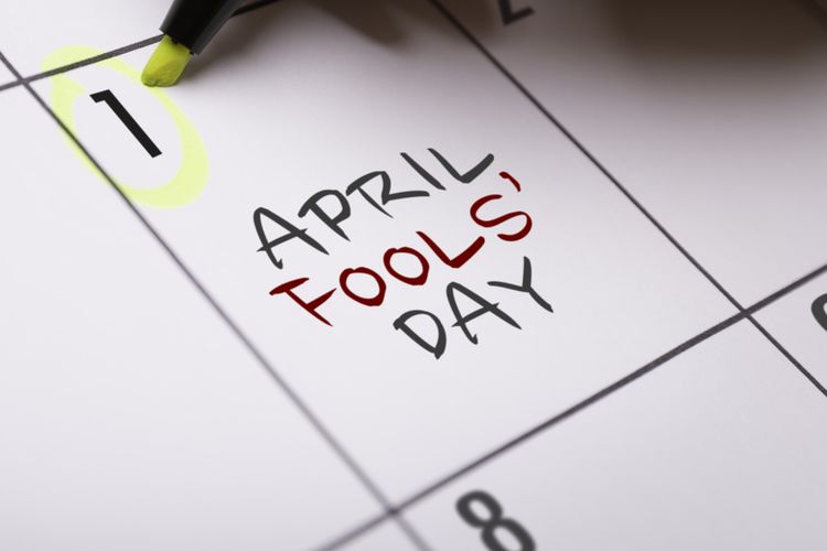 April Fools, April Mop, 1 April, Apa Itu April Fools? Tradisi Iseng 1 April yang Punya Sejarah dan Cerita Unik, Hari ketika lelucon jadi “normal”, Asal-usulnya masih jadi teka-teki, Tradisi unik dari berbagai negara, Dari lelucon kecil hingga prank besar, Tradisi lama yang tetap terasa dekat