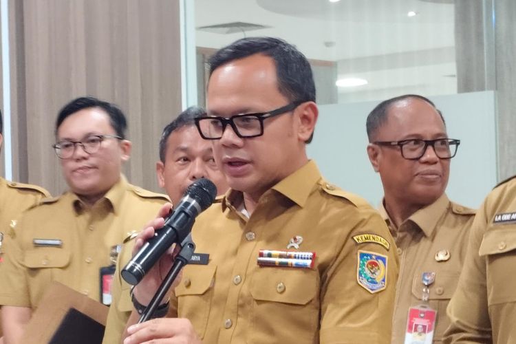 Mendagri, Tito Karnavian, sengketa empat pulau, Bima Arya, bukti baru, Wamendagri, Bukti Baru, Bukti baru, Presiden Prabowo, Gubernur Aceh, Muzakir Manaf, wamendagri, Sengketa 4 Pulau Aceh-Sumut: Kemendagri Temukan Bukti Baru, Keputusan di Tangan Prabowo
