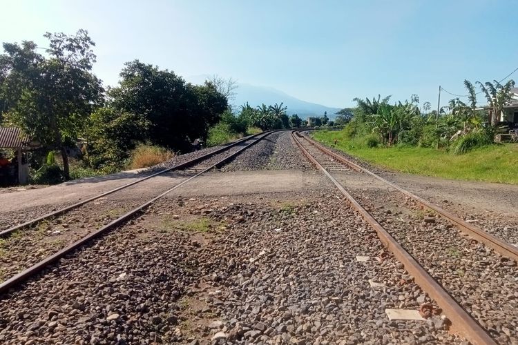 pelintasan liar, jalur alternatif, Pelintasan Liar & Budaya Jalan Pintas, Masalah yang Tak Pernah Selesai