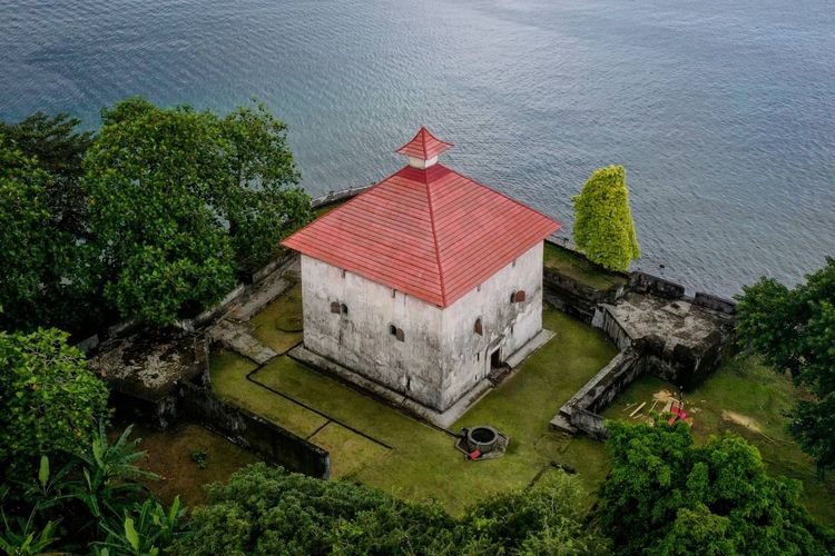 Benteng Amsterdam, Negeri Hila, Benteng Amsterdam di Maluku, Saksi Sejarah Rempah yang Lebih Mahal dari Emas, Terbuka untuk kunjungan wisata, Awal mula Benteng Amsterdam, Nilai rempah yang melebihi emas, Jejak peneliti Rumphius