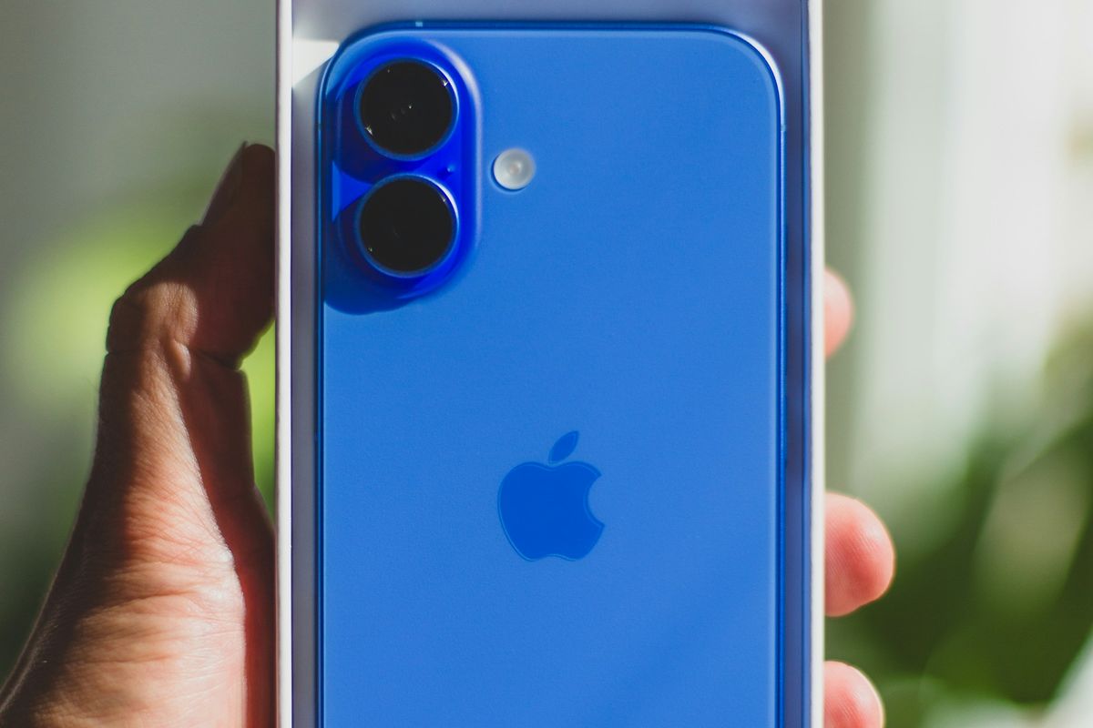 iPhone, iPhone buatan negara mana, Pembuatan iPhone, negara yang memproduksi iPhone, iPhone Buatan Negara Mana? Begini Proses Pembuatannya