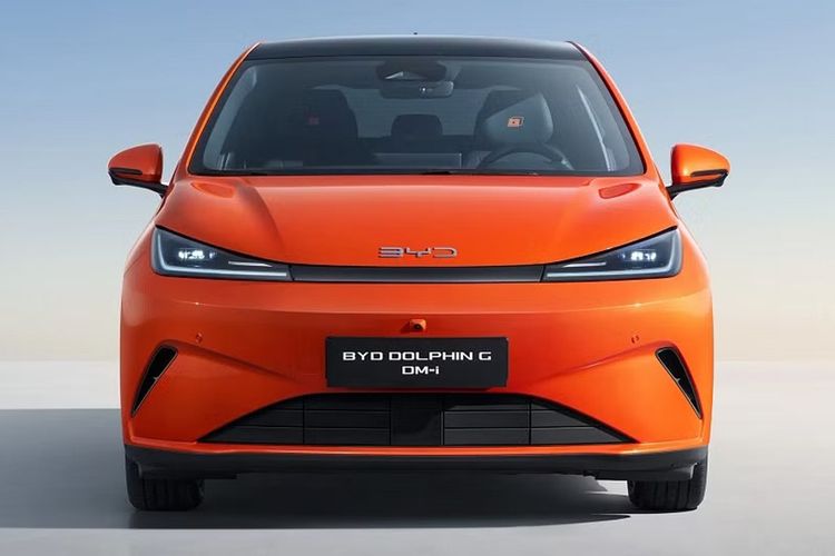 Dolphin G DM-i, BYD Dolphin PHEV Meluncur, Intip Tampilan dan Spesifikasinya, Desain Eksterior yang Agresif, Dimensi dan Interior, Bocoran Spesifikasi dan Performa, Langkah Strategis di Eropa