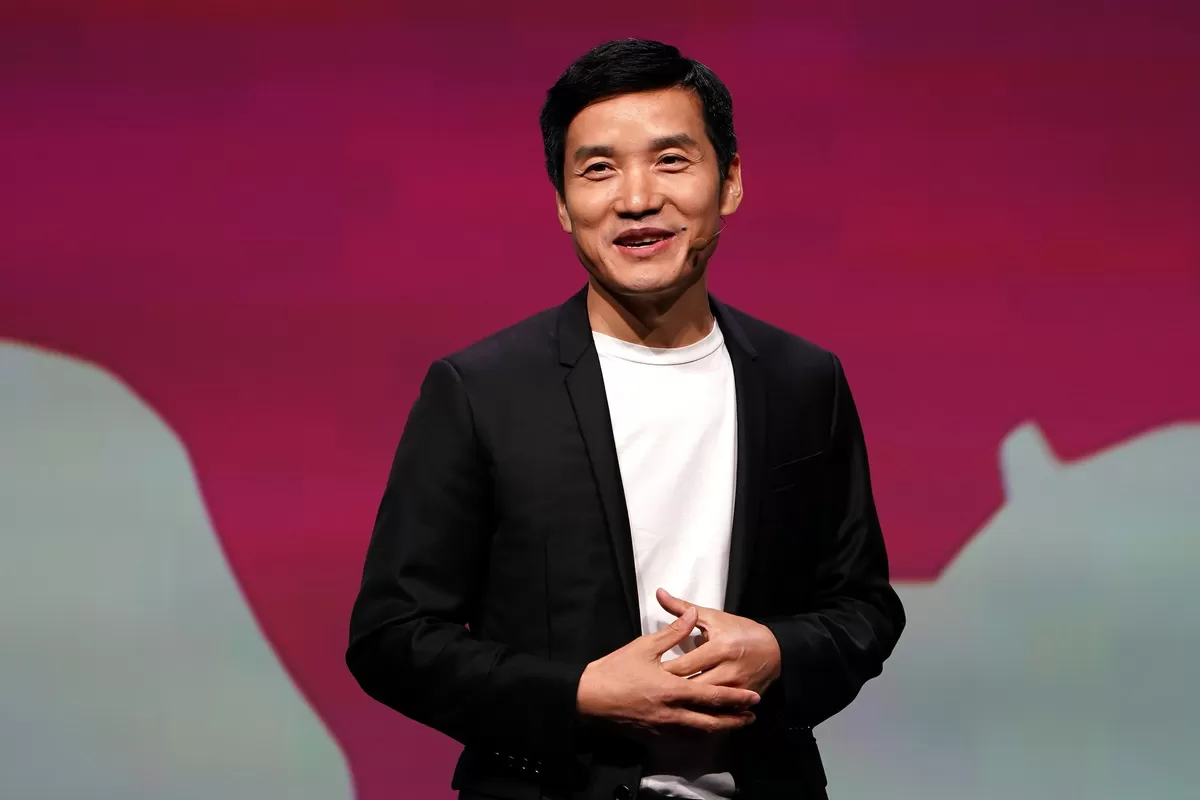 OnePlus, Pete Lau, smartphone, CEO OnePlus, Bos Smartphone Kenamaan Ini Jadi Buronan Pemerintah Taiwan, Dugaan rekrutmen ilegal pekerja Taiwan di OnePlus, Bikin nama samaran perusahaan di Hongkong, Alirkan dana buat rekrut karyawan di Taiwan, OnePlus belum memberi tanggapan