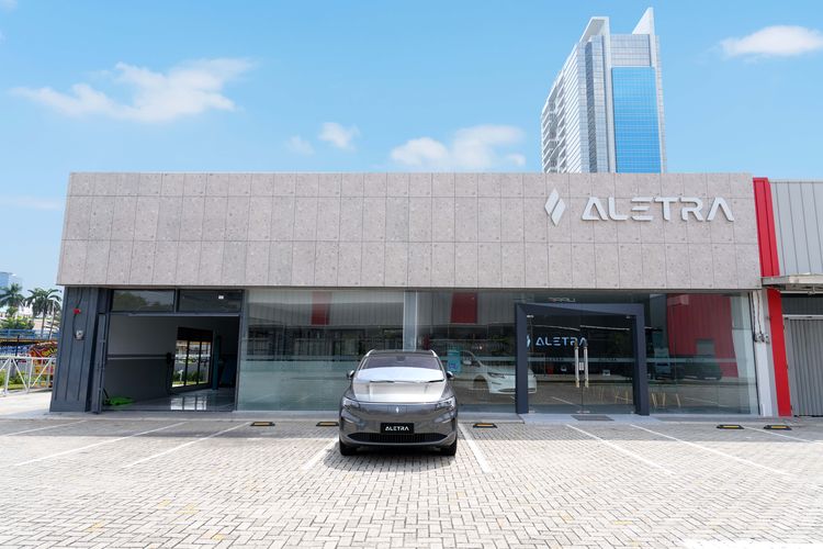 Aletra, Produksi lokal, jaringan layanan, kendaraan listrik, Aletra Rayakan Satu Tahun di Pasar Kendaraan Listrik Indonesia