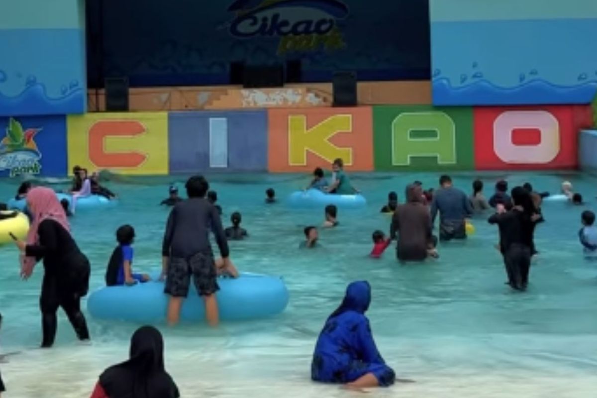 tempat wisata di Purwakarta, 4 Tempat Wisata di Purwakarta untuk Libur Akhir Pekan, Lengkap dengan Harga Tiket Masuk 2026, 1. Taman Batu Purwakarta, 2. Cikao Park, 3. Urban Farming Center Purwakarta, 4. Alun-Alun Purwakarta