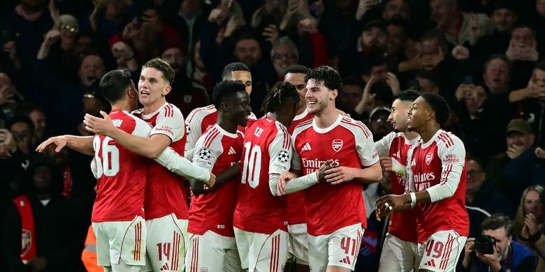 Man City, Liverpool, Manchester City, Arsenal, Liga Inggris, Premier League, Man City vs Liverpool, liga inggris 2025-2026, Pep Guardiola Bawa-bawa Nama Arsenal Jelang Man City vs Liverpool