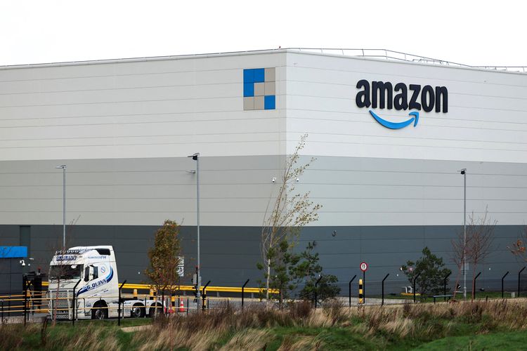 Apple, Amazon, Panasonic, Microsoft, Meta, Salesforce, perusahaan teknologi, Facebook, 7 Perusahaan Teknologi Ini PHK Massal Karyawan di 2025, 1. Apple, 3. Amazon, 4. Panasonic, 5. Microsoft, 7. Salesforce