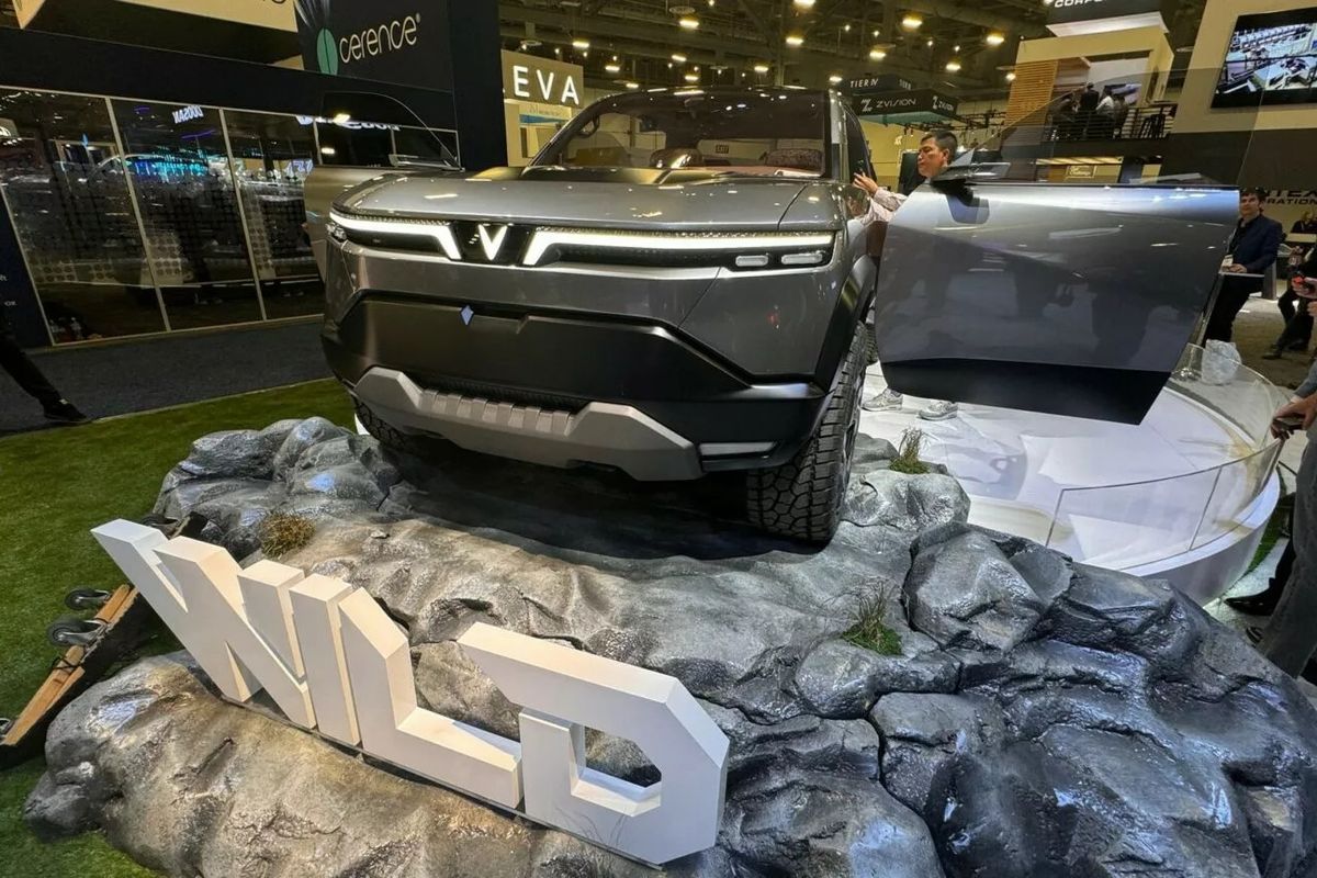 otomotif, mobil listrik, kendaraan listrik, VinFast, GJAW, VinFast Indonesia, VinFast Siapkan Double Cabin Listrik di GJAW 2025