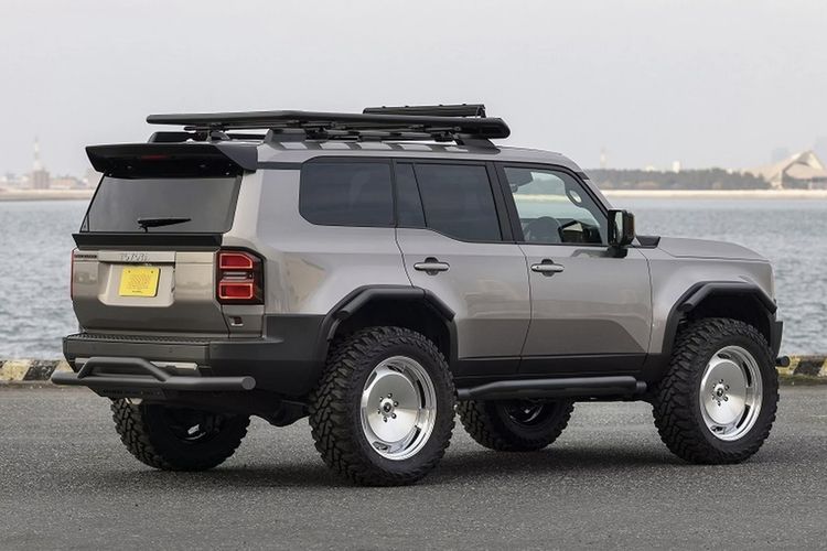 mobil, Kuhl, Land Cruiser Tampil Sangar Lewat Paket Modifikasi Blocker Iron Build