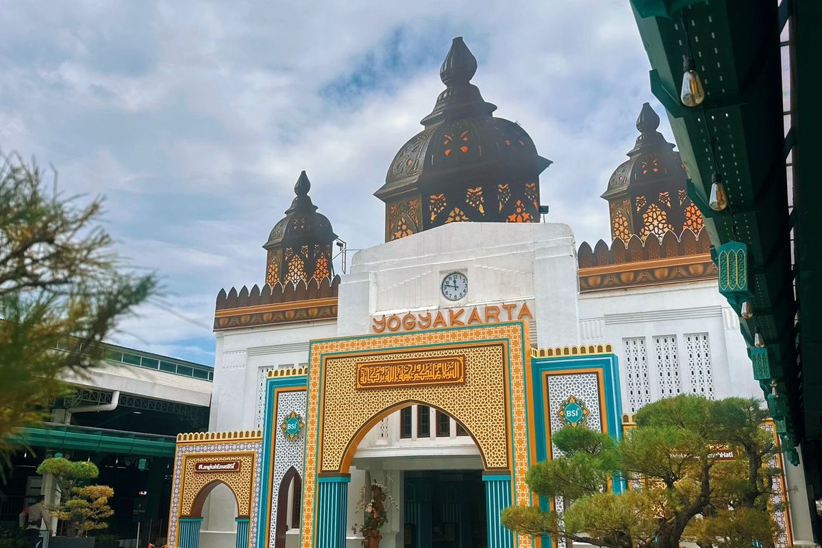 kereta, KAI Daop 6, Arus Balik Lebaran 2026 di Daop 6 Mulai 23 Maret, Puncak Diprediksi 24 Maret