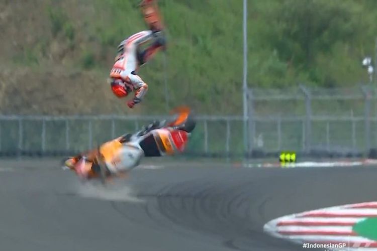 Valentino Rossi, Marc Marquez, motogp 2025, MotoGP Jepang 2025, marc marquez juara dunia 2025, Marc Marquez atau Valentino Rossi, Akhiri Debat Siapa GOAT MotoGP?, Dari Cedera Parah ke Titik Terendah, Tinggalkan Honda, Bangkit Bersama Ducati, Mengakhiri Debat GOAT?