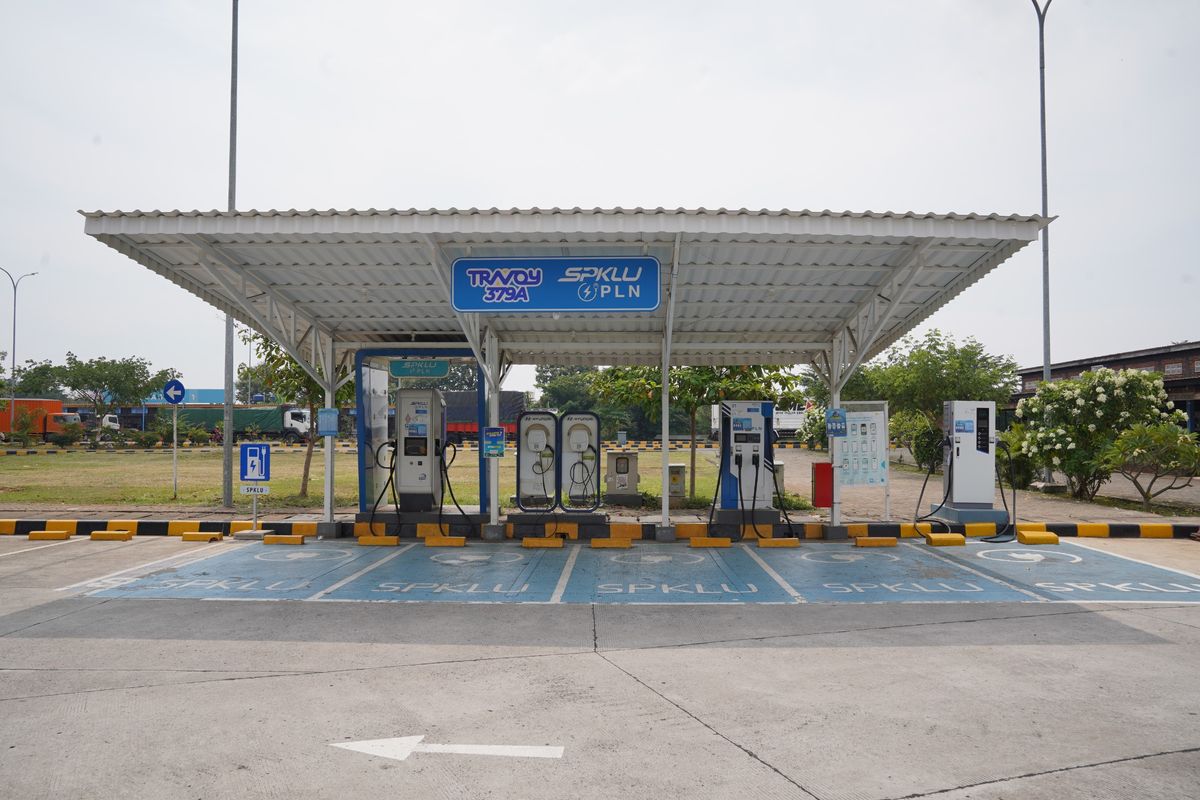 Tol Trans Jawa, SPKLU, arus balik, Lokasi SPKLU untuk Ngecas Mobil Listrik di Sepanjang Tol Trans Jawa