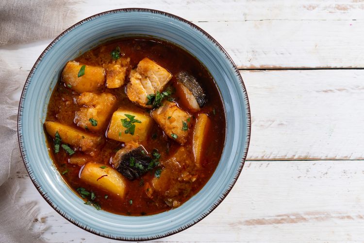 resep sayur buat buka puasa, 5 Rekomendasi Resep Sayur Buat Buka Puasa, Cocok untuk Menu Sehat Ramadhan, 1. Resep berbuka sayur bening, 2. Resep Tumis Jamur Brokoli, 3. Resep berbuka semur kentang dan tahu, 4. Resep Tumis Buncis dan Tempe, 5. Resep Berbuka Ayam Kuluyuk