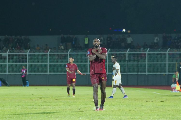 Bhayangkara FC, Arema FC, Joel Vinicius, Privat Mbarga, Moussa Sidibe, Dalberto, Hasil Bhayangkara FC Vs Arema FC 2-1: Guardians Remontada Lawan 9 Pemain Singo Edan