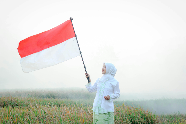 sopir truk, viral, 17 Agustus, bendera one piece, alasan truk pasang bendera one piece, Alasan Para Sopir Truk Ramai Pasang Bendera One Piece Jelang HUT RI, Protes sopir soal kondisi ekonomi yang sulit, Bukan merendahkan simbol negara, Pendapat sejumlah ahli, Aturan pemasangan bendera