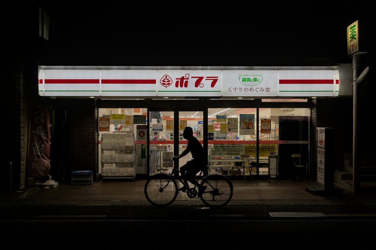 konbini, konbini di jepang, tren konbini di jepang, minimarket jepang, Konbini di Jepang Jadi Solusi Praktis 24 Jam, Bukan Cuma buat Beli Makan