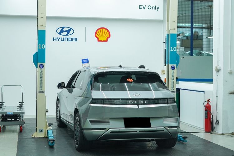 Mobil listrik, sistem kelistrikan, mobil listrik, bengkel spesialis, Perawatan AC, perawatan AC, Servis AC Mobil Listrik: Apa yang Perlu Diketahui?
