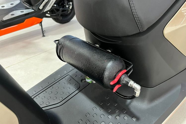 motor listrik, Honda Dream Ride Project, modifikasi, motor listrik honda, Honda CUV e:, Motor Listrik Honda CUV e: Berubah Jadi Low Rider Futuristik