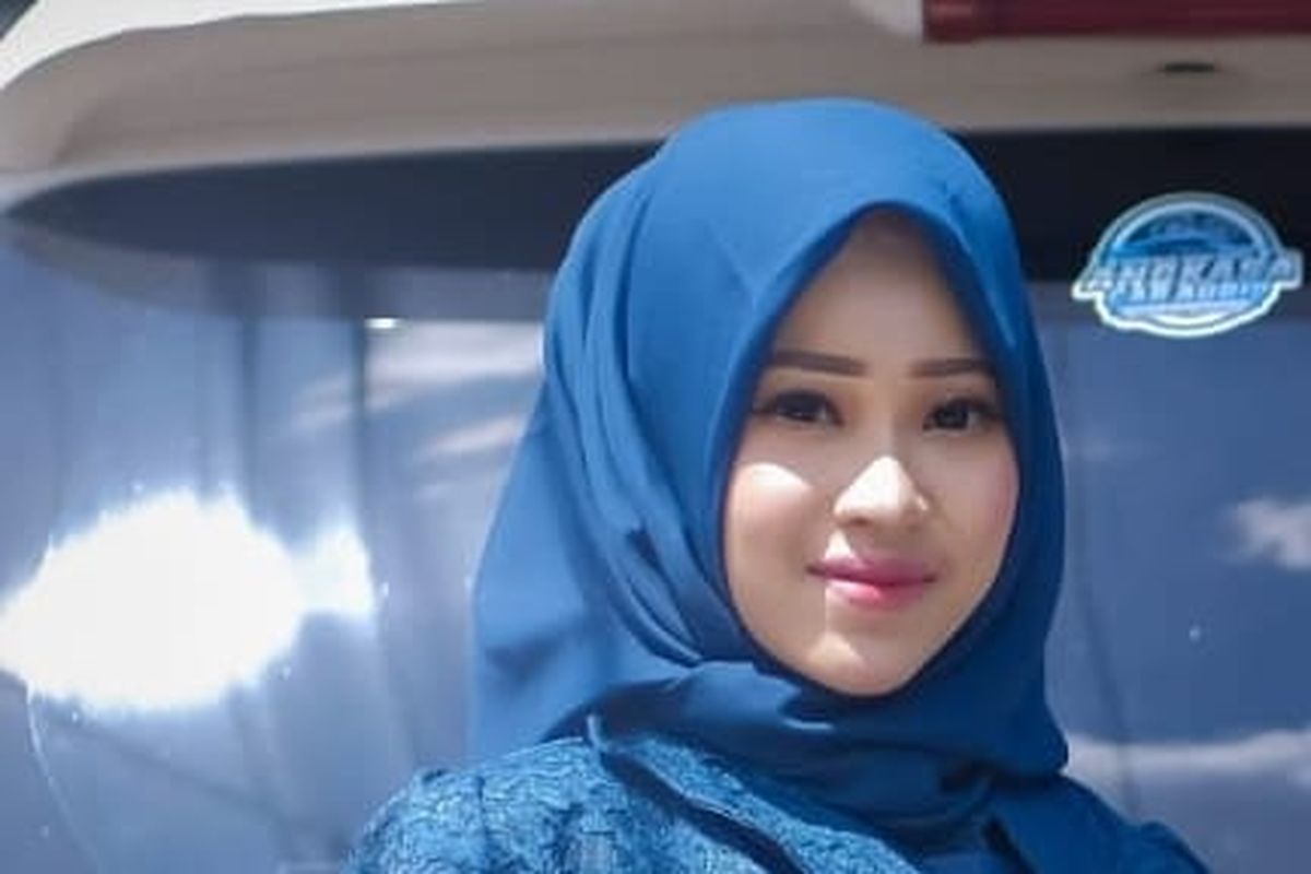 Quthrin Nada Rahmatina, Pamekasan, orang hilang, quthrin nada hilang, orang hilang pamekasan, orang hilang di pamekasan, gadis 18 Tahun Asal Pamekasan hilang, Gadis 18 Tahun di Pamekasan Hilang Misterius, Tunangannya Juga Tak Ditemukan, Telepon Tidak Aktif, Pencarian Tak Membuahkan Hasil, Tunangan Nada Juga Dikabarkan Hilang, Polisi Sebar Identitas Korban, Hilang Saat di Rumah Tante