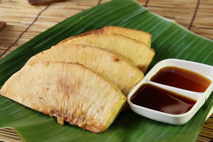 sukun goreng, membuat sukun goreng, menggoreng sukun, sukun goreng tanpa tepung, bahan sukun goreng, Cara Menggoreng Sukun Tanpa Tepung, Tambahkan 2 Bahan Saja!