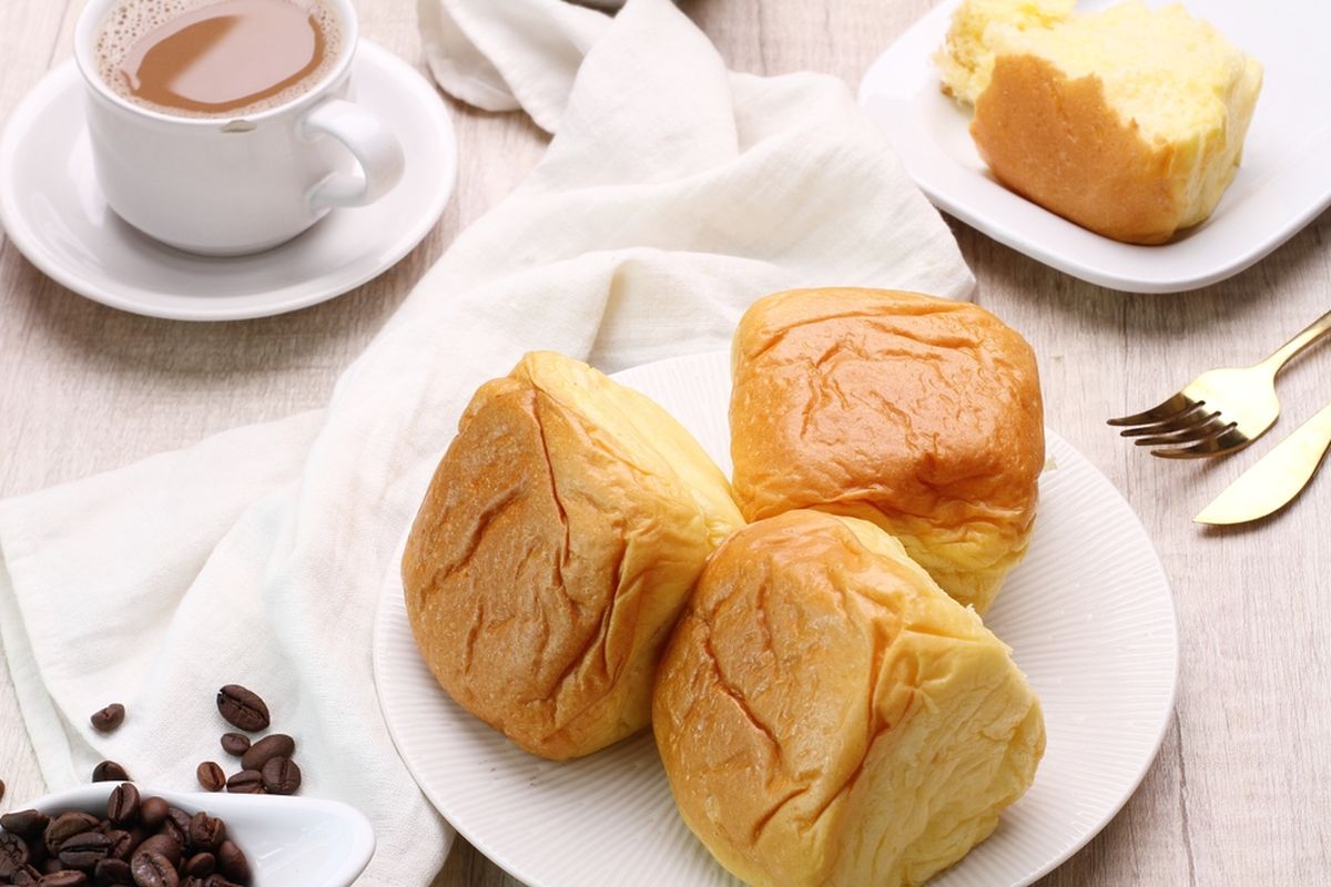 roti gambang, resep roti jadul, resep roti jadul empuk, roti jaman dulu, camilan manis tempo dulu, resep roti bluder super lembut, 7 Resep Roti Jadul Bikin Nostalgia, dari Roti Gambang sampai Bluder, 1. Resep Roti Semir Jadul, 2. Resep Roti Sobek, 3. Resep Roti Manis, 4. Resep Roti Bluder, 5. Resep Roti Sisir, 6. Resep Roti Gambang, 7. Resep Roti Kelapa