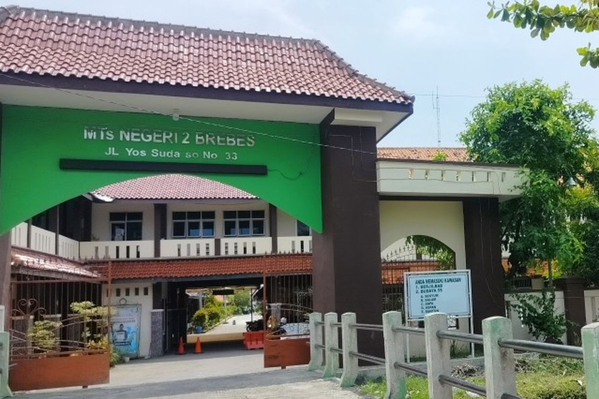 viral, MTsN 2 Brebes, suart pernyataan mbg, Surat Pernyataan MBG di MTs N 2 Brebes Viral di Media Sosial, BGN Beri Klarifikasi, Isi Surat Pernyataan, Tanggapan Badan Gizi Nasional, BGN Jelaskan SOP dan Kelayakan Makanan, Soal Penggantian Ompreng MBG Rp 80 Ribu