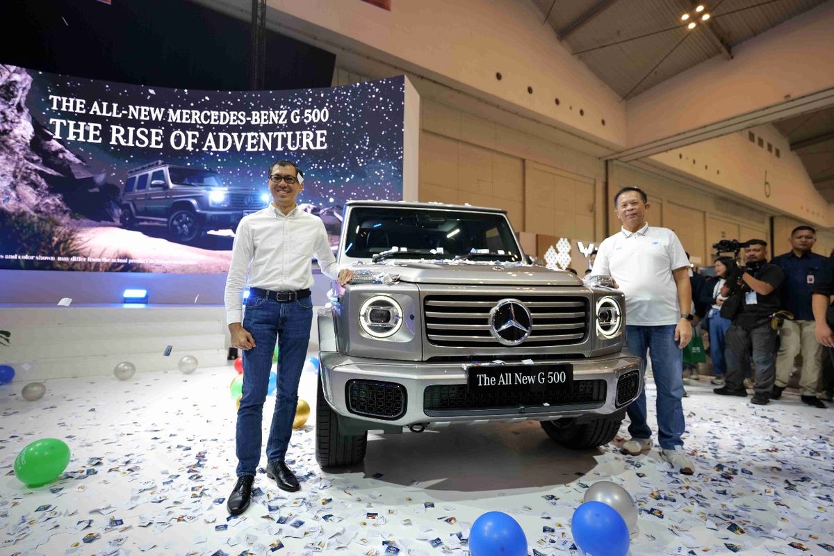 Mercedes-Benz Indonesia, keterikatan emosional, Mengapa Konsumen Tetap Membeli Mobil Premium di Tengah Krisis?