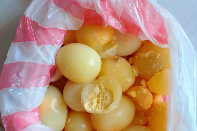 Apakah Telur Aneh Bertekstur Gel di Maluku Aman Dimakan? Ini Kata Chef
