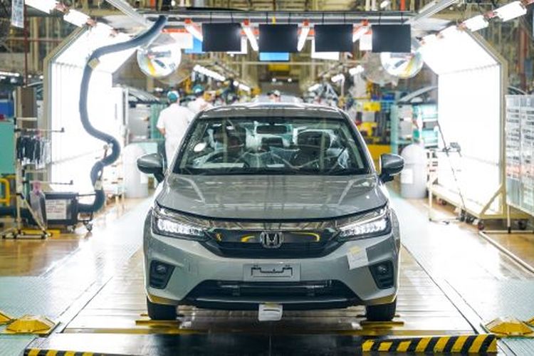persaingan global, mobil listrik, Honda Motor Co, Persaingan global, proyeksi laba, Honda Hadapi Tantangan Berat, Proyeksi Laba Turun 20%