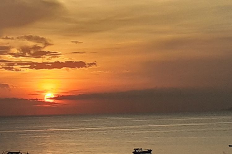 wisata flores, Wisata NTT, hidden gem NTT, wisata flores selatan, hidden gem flores, wisata pantai selatan flores, pantai selatan flores, Wisata Pantai Selatan Flores, Hidden Gem di NTT dengan Sabana dan Sunset