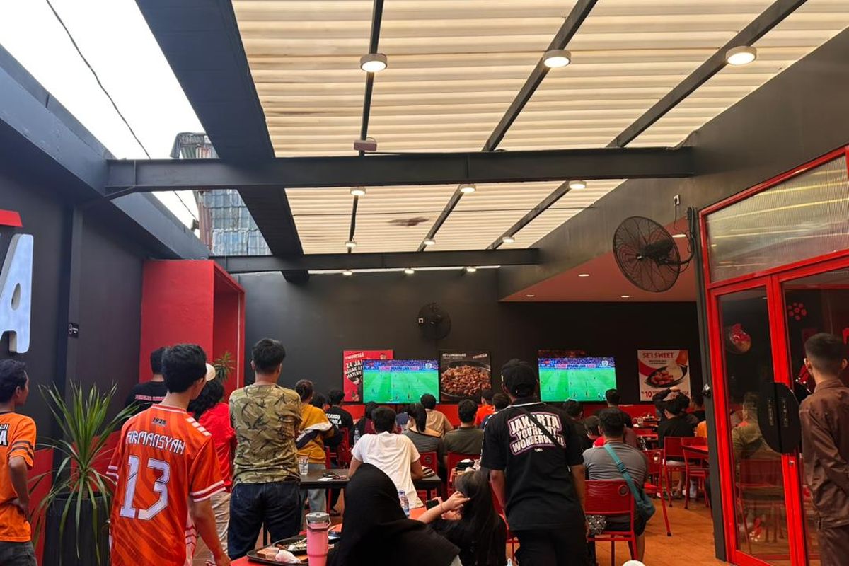 Super League 2025-2026, Persija vs Persib, Persija Jakarta, Persib Bandung, Persija Vs Persib Jauh di Samarinda, Fan Ramaikan Nonton Bareng