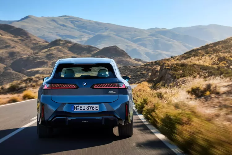 BMW iX3, BMW iX3 Neue Klasse Siap Meluncur di GIIAS 2026