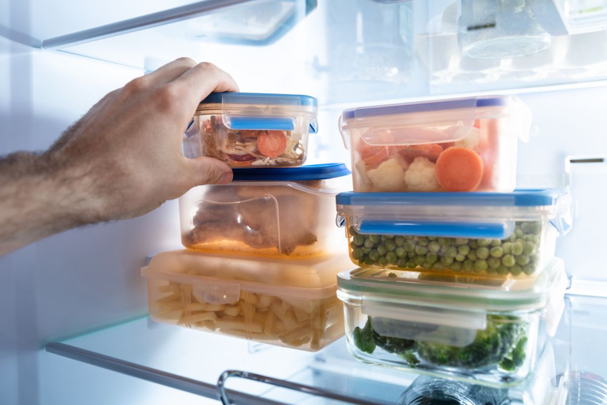 gaya hidup sehat, tips dapur, kesalahan menyimpan makanan, nutrisi makanan, tips memasak sehat, gizi makanan, dokter spesialis gizi klinik, kebiasaan menyimpan makanan, penyimpanan makanan yang salah, Hati-hati, Ini Kebiasaan yang Bisa Menurunkan Gizi Makanan Menurut Dokter