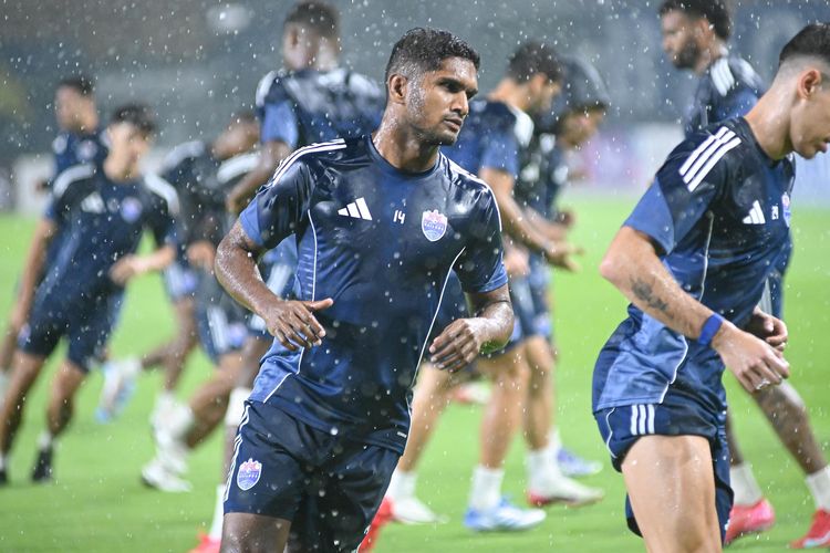 Persib Bandung, AFC Champions League Two, Lion City Sailors FC, Persib Bandung vs Lion City Sailors, ACL 2, Hariss Harun, Persib Bandung Vs Lion City, Legenda Singapura Respons Tantangan Maung