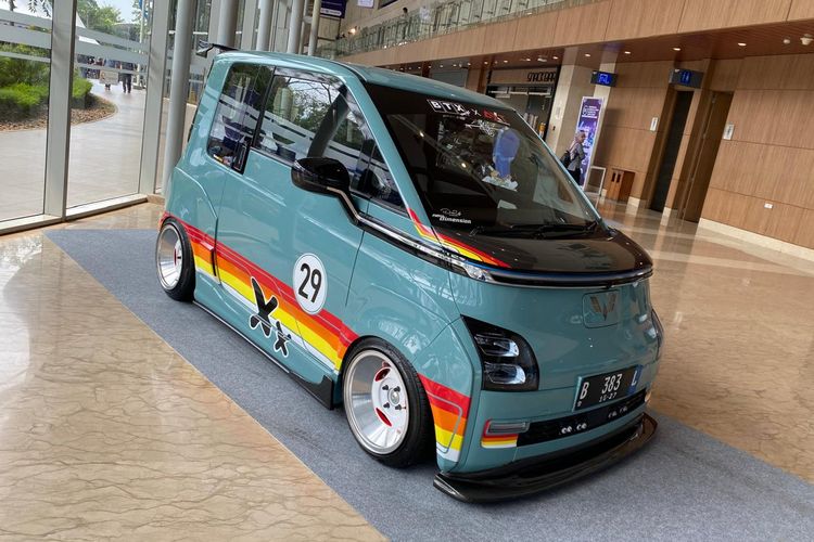 potongan harga, Wuling Air ev, mobil listrik, GIIAS 2025, Wuling Air ev: Pelopor Mobil Listrik dan Pangkas Harga, Wuling Air ev Memperoleh Penyesuaian Harga di GIIAS 2025, Awal Kehadiran Wuling Air ev, Wuling Air ev sebagai Kendaraan Resmi KTT G20, Diproduksi Secara Lokal, Varian Terjangkau Hadir di GIIAS 2023, Kesimpulan